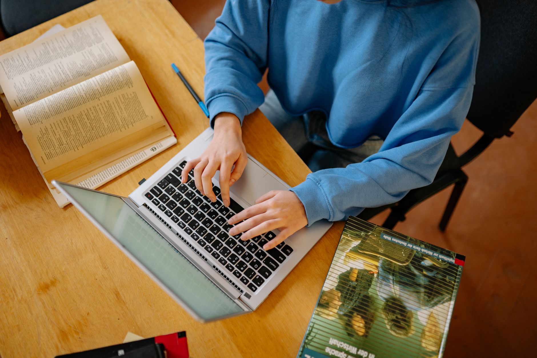 Jak wybrać odpowiedni kurs online?